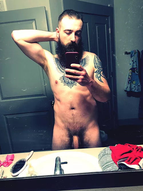 First time ever posting anywhere 😬 newly single show me some love 🥰