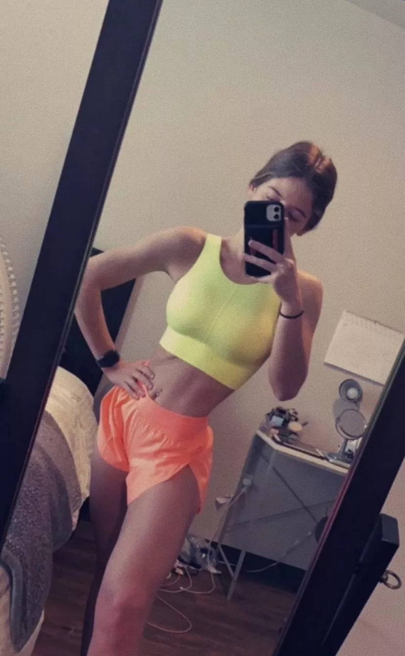 Fit girl 🥵 Fit girl 🥵