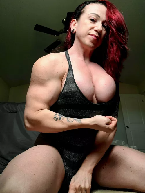 Flexing for you 😈