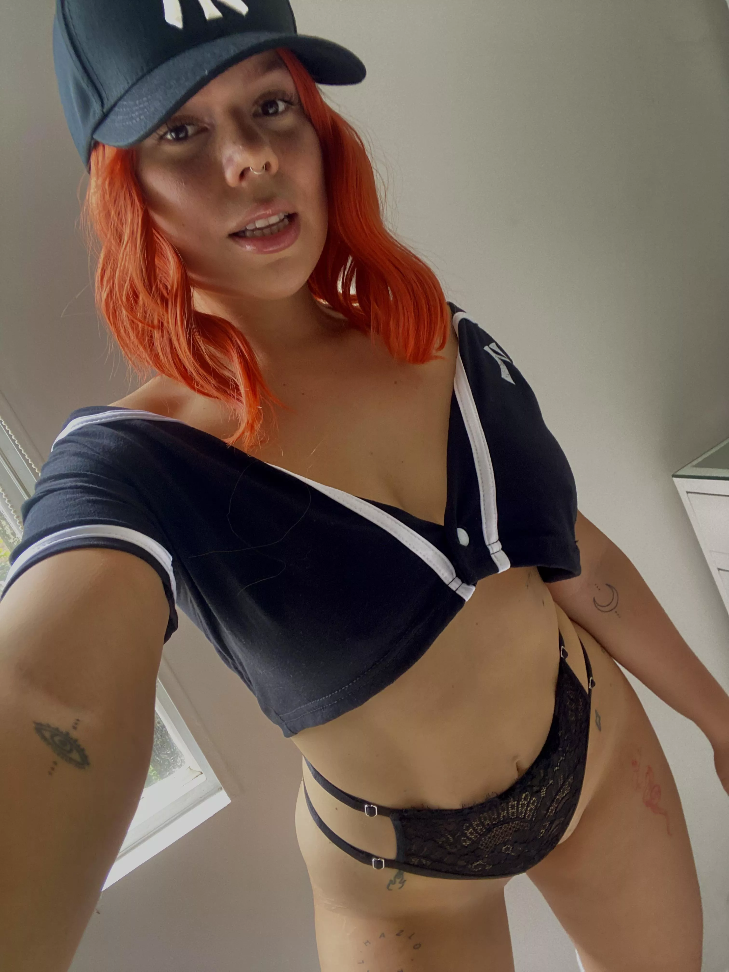 Follow me 😈 latina girl 🇨🇴