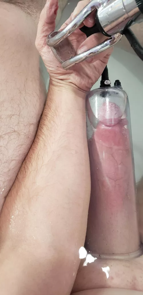 fooOORE--arm size comparison of session in progress