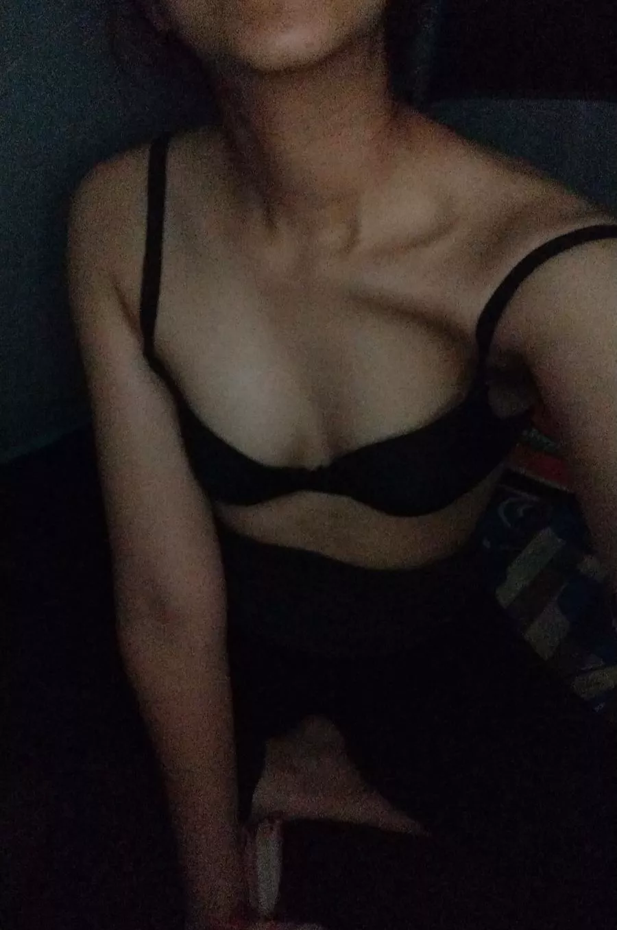 [F]ootage to my cleavage and beauty bones😌