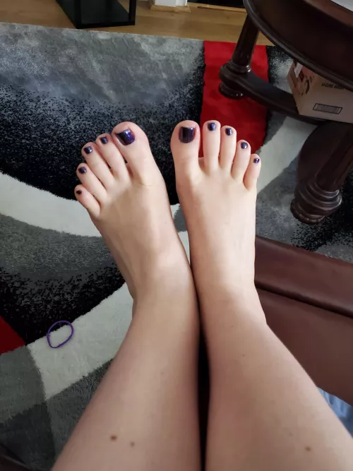 For any foot fans I have, I treated myself to a pedicure today!! Do you like it?