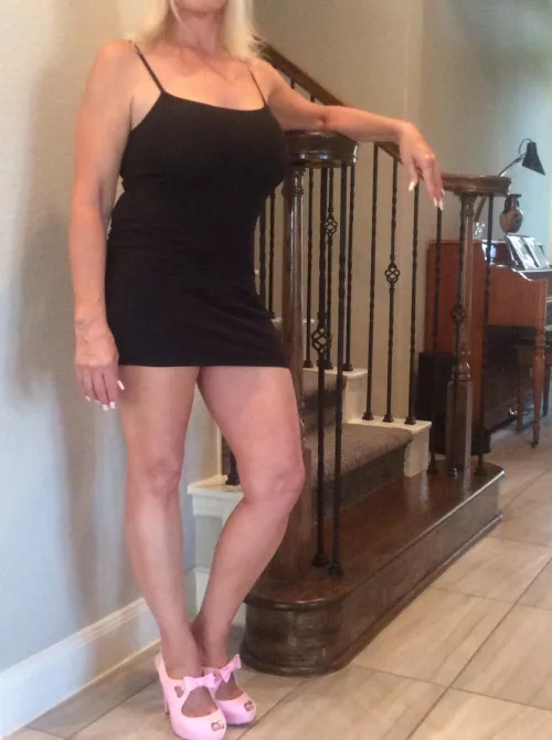 For the slutty story behind my dress check my profile 😈💋