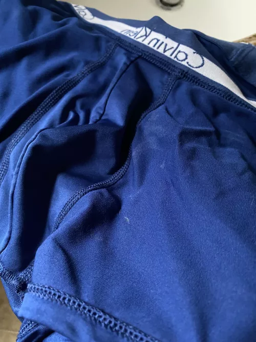 🏋️ Found on locker room floor, promptly filled w cum 💦