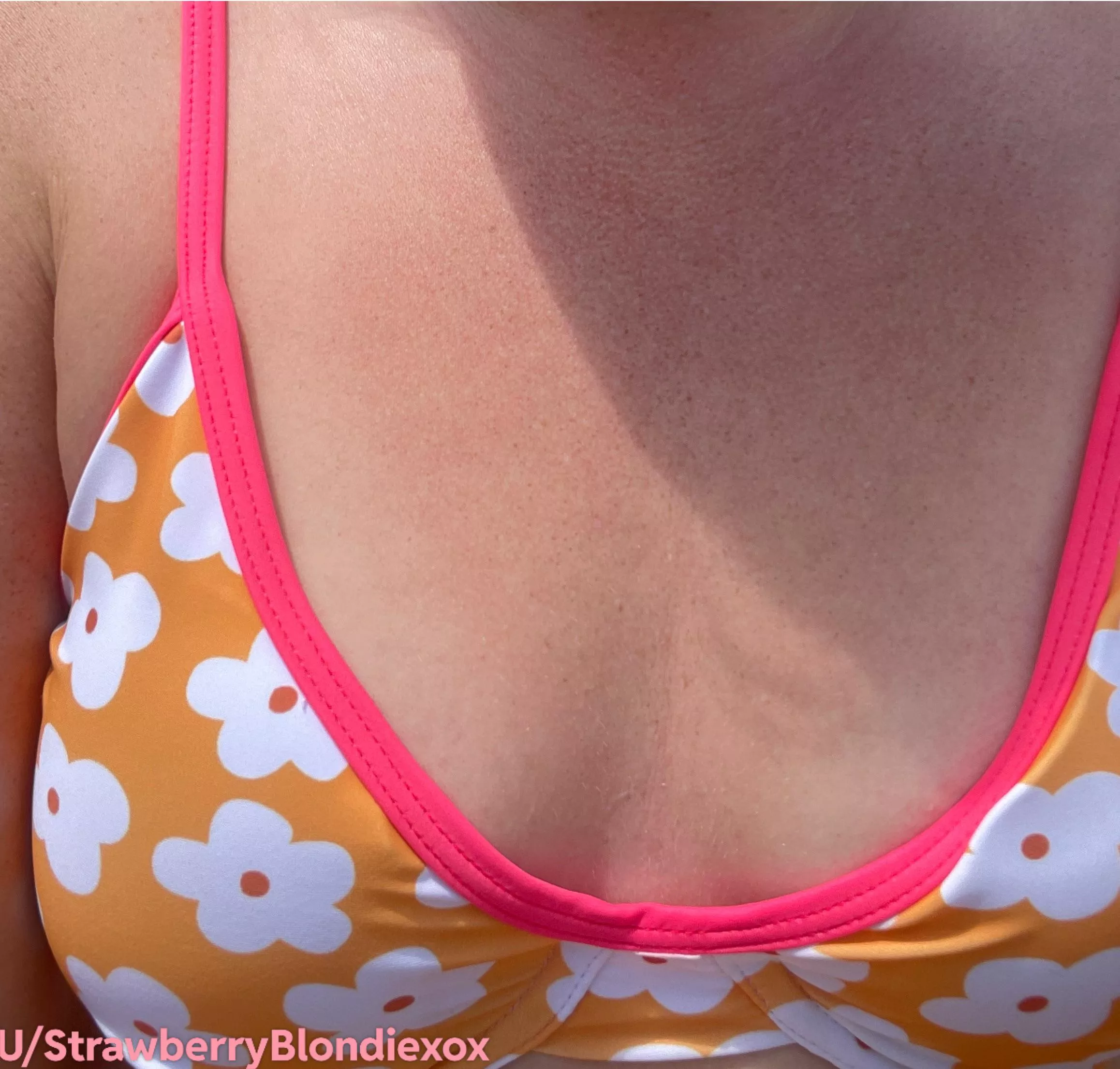 Freckles aren’t the only thing that looks good on my chest. 😜