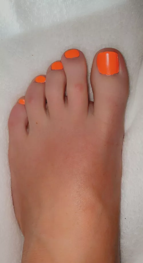 FREE only fans all fetishes welcome mainly feet , heels , nails underwear and more