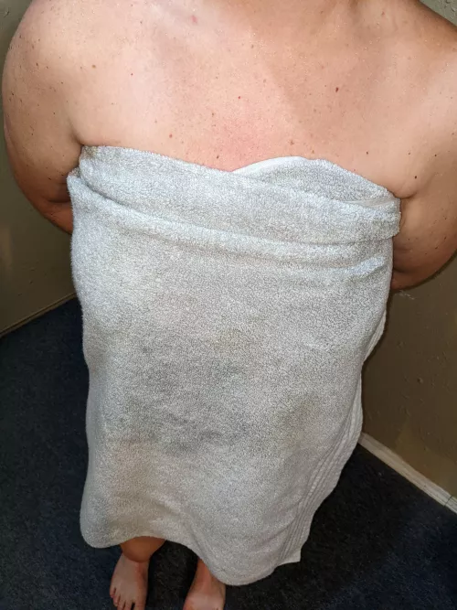 fresh out of the shower waiting for my next bull to show up!