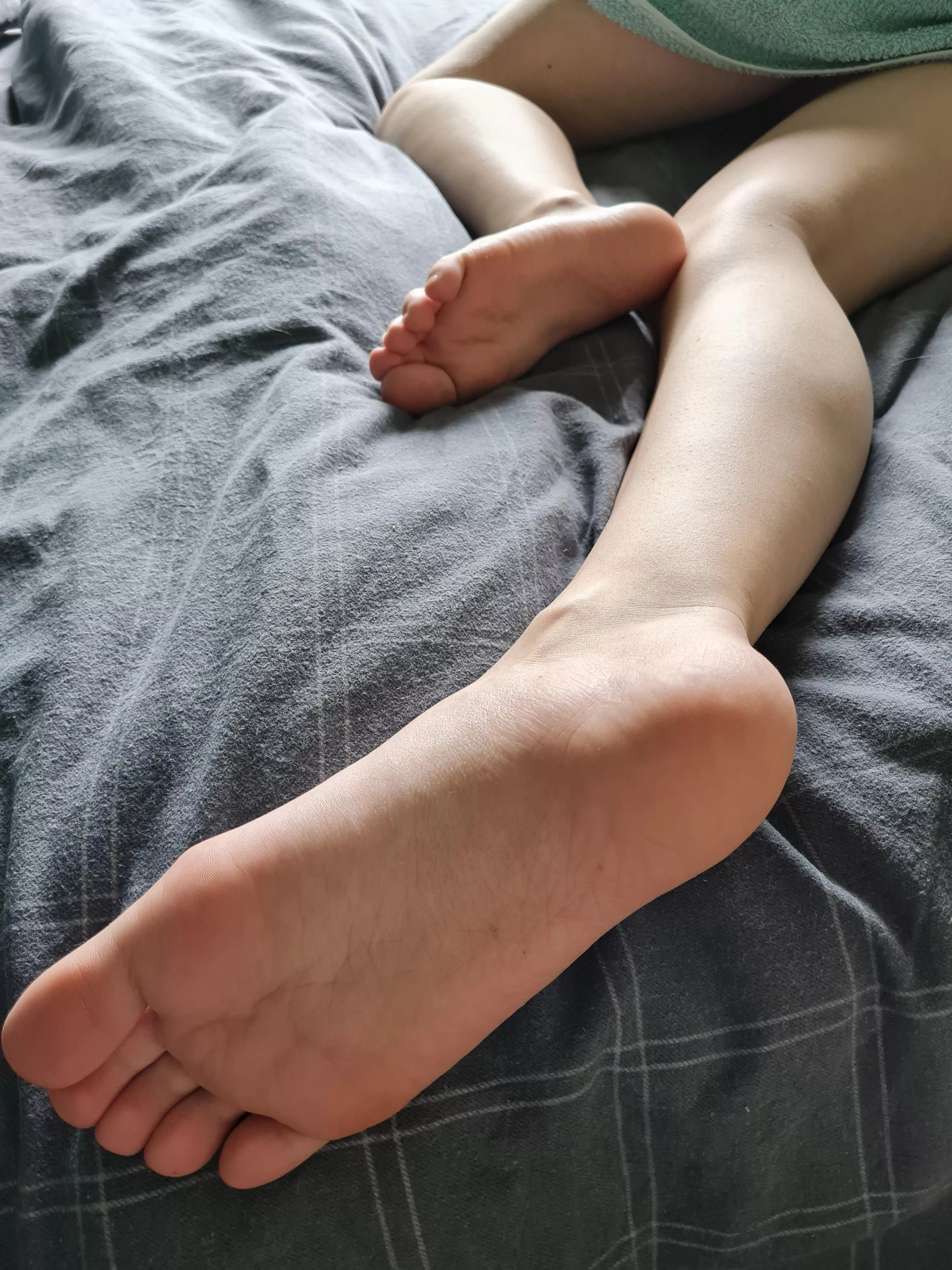 Fresh out the bath and read for you to work your way up between my thighs