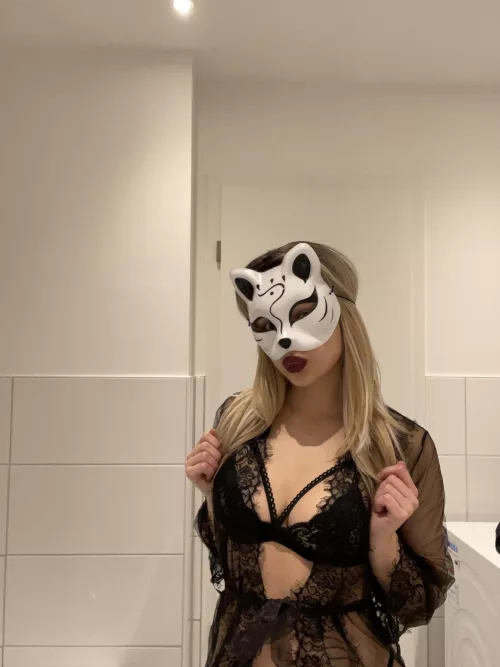 fucking with someone would be perfect, right now ,so are you free?🥰