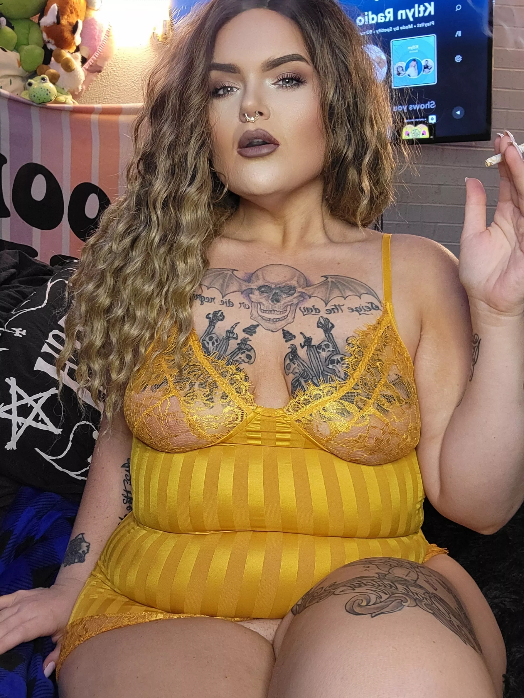 Gained 10lbs since wearing this. it's a little tight