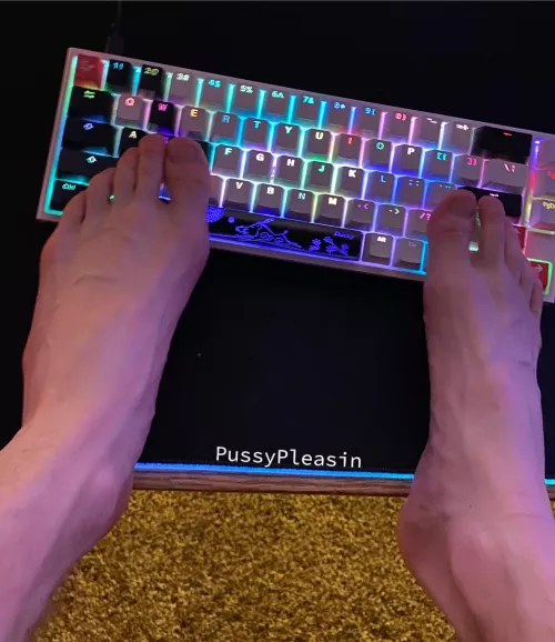 Gamer boy feet 😉