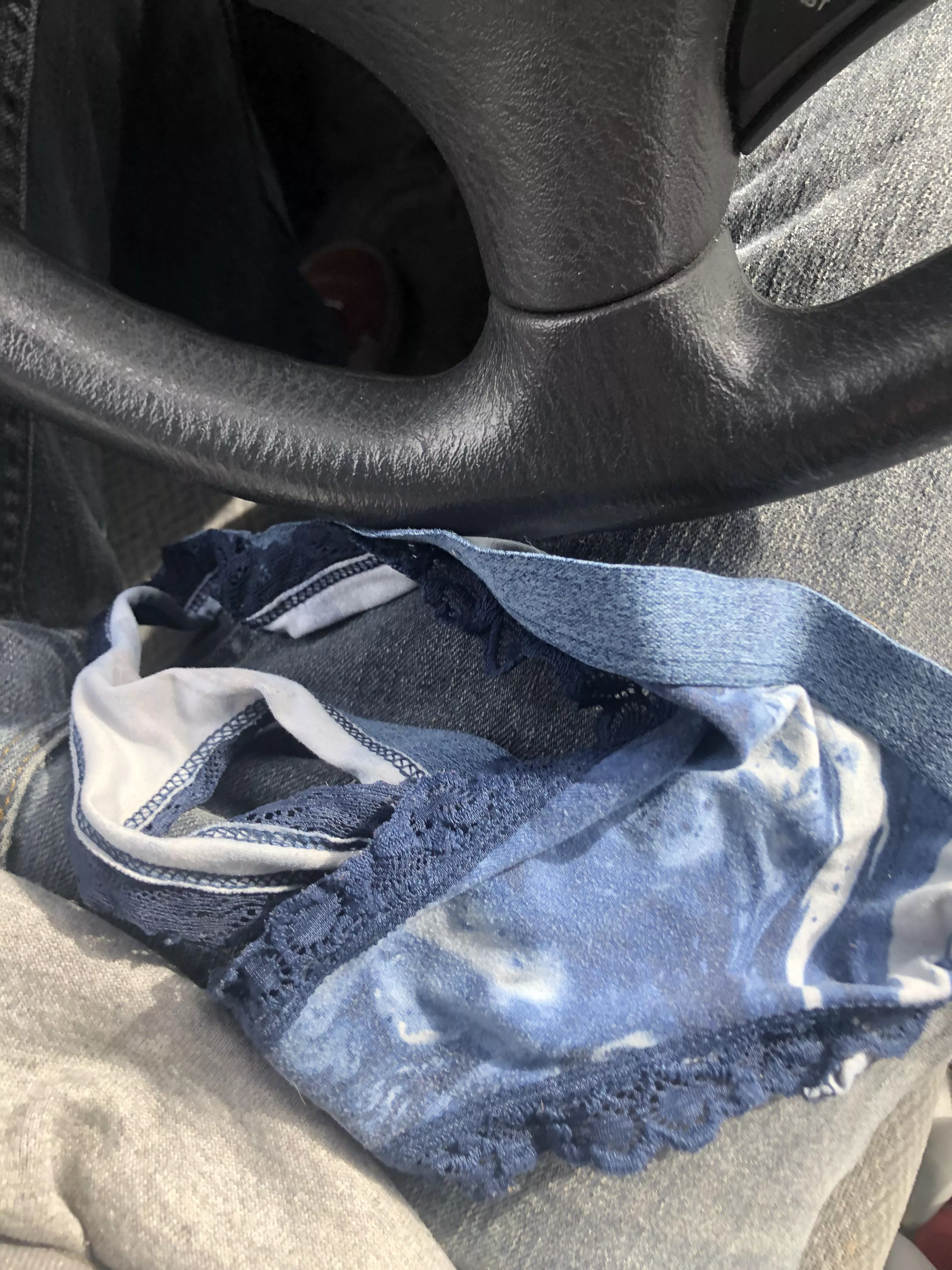 Gave 19 y/o cousin ride to town, topic of fetish was brought up. Guess what happened next :D She took these off in my car and gave them to me and said everyone needs their fetish blessed at some point… I literally almost busted a nut. Talk about fantas