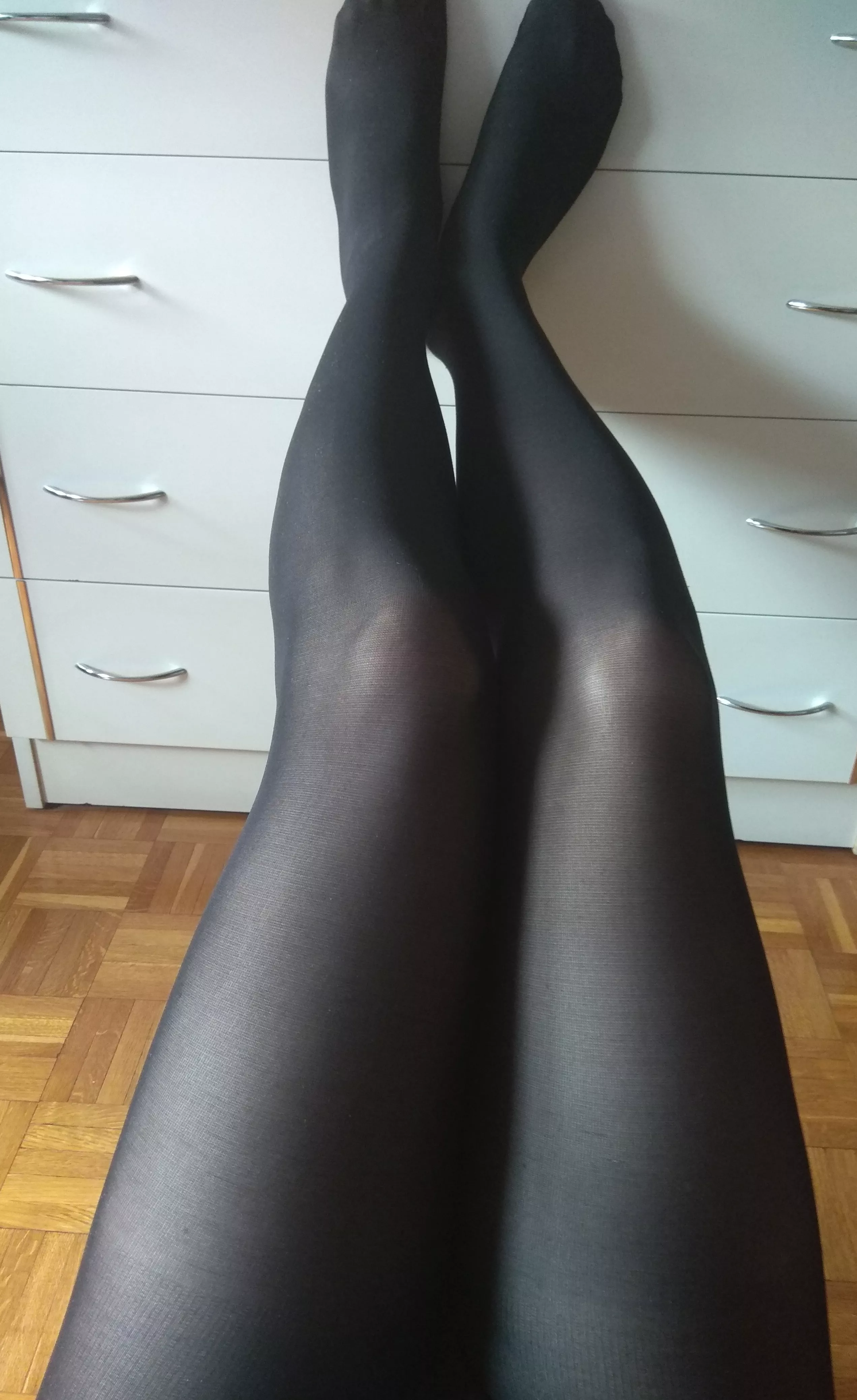 get behind me and hold them while...🥵