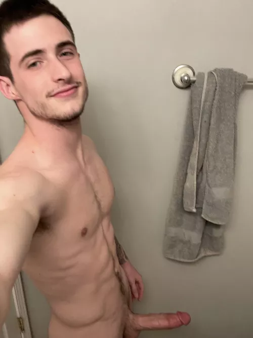 Get on your knees and blow me🥵