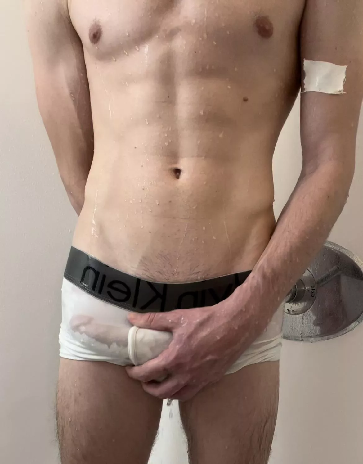 Getting wet in my Calvin’s 💦