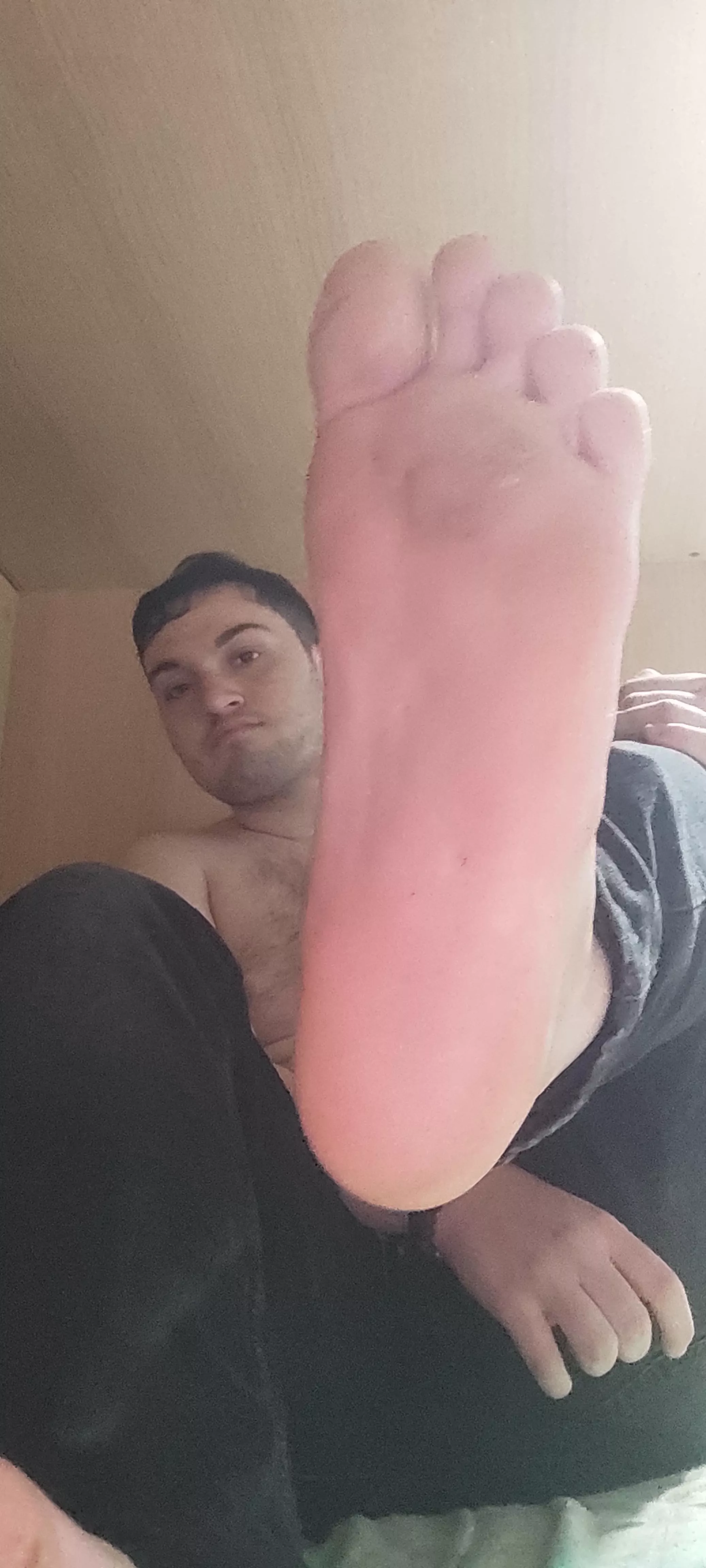 GIANT SWEATY SOLE 😁