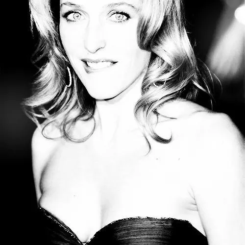Gillian Anderson