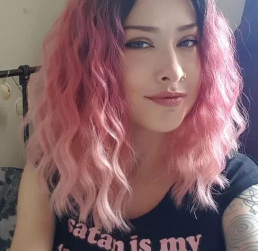 Girls, am I cute? Keep it clean please, I'm still not sure where I am on the scale but need an ego boost right now