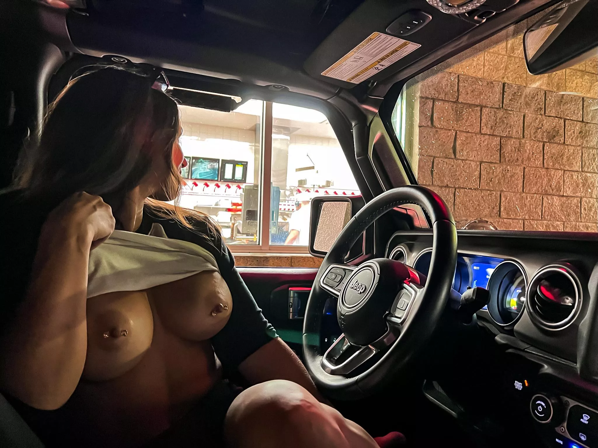 Girls gotta eat 🍔🍟