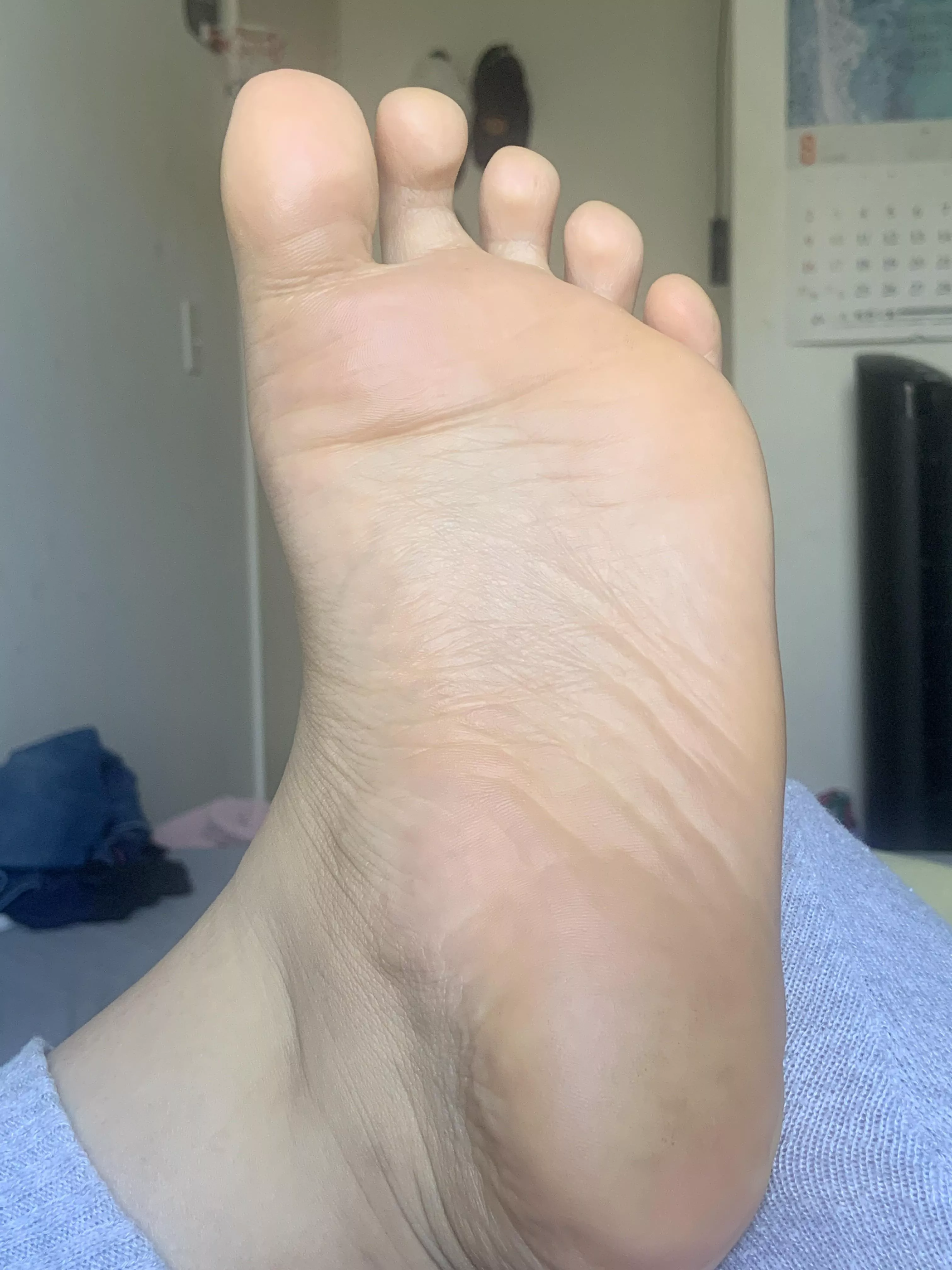 Give me a little massage? Or should I let my toes massage you?