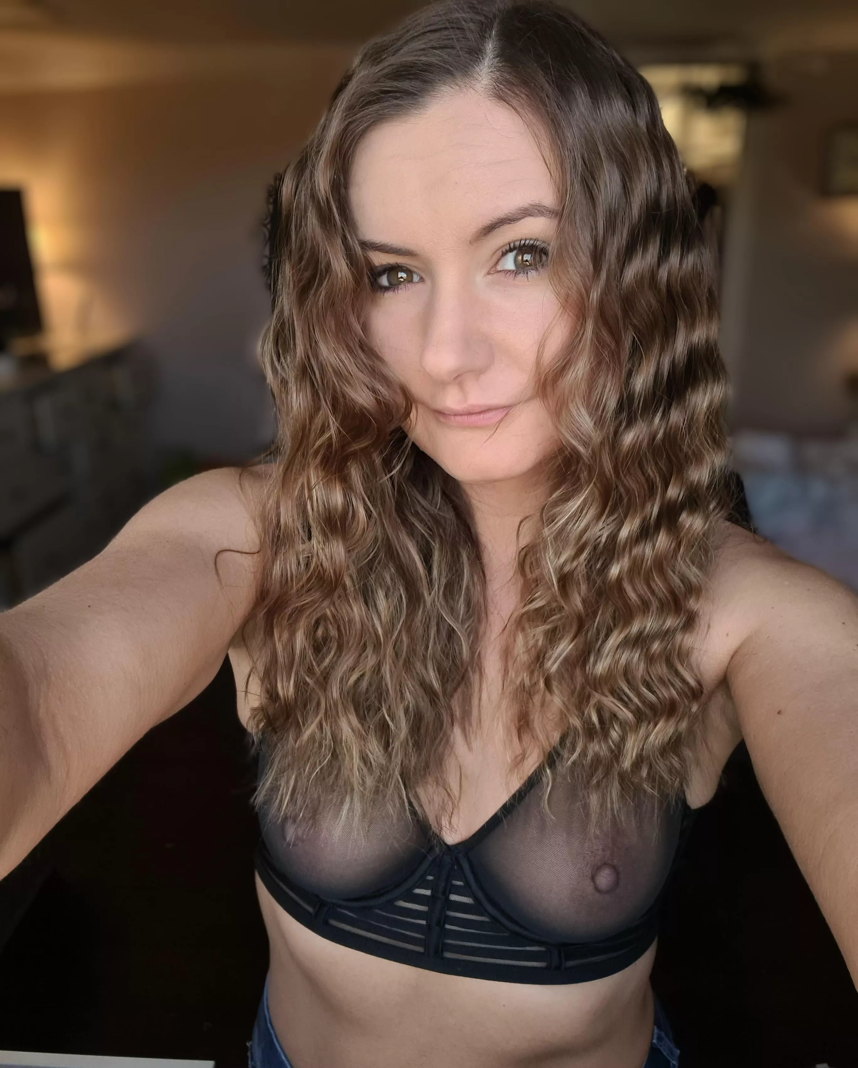 Going for the sweet and innocent mum vibes today. NAILED IT 😜