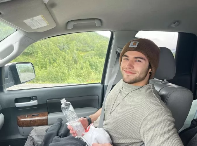 going to try an focus on a video game. hopefully. ✌️ take itneasy men.