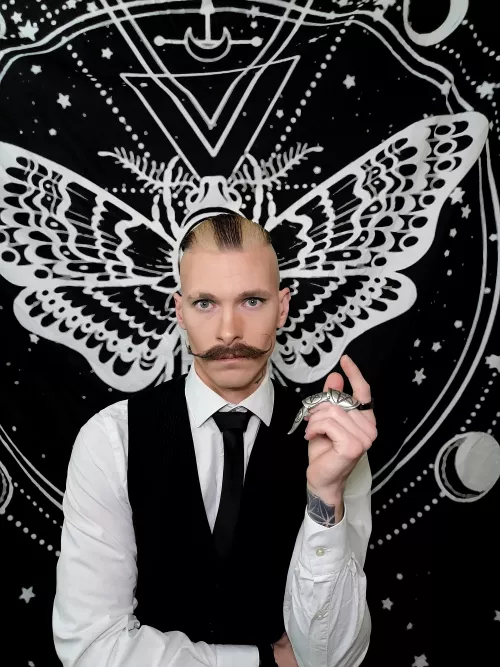 gone cruella de vil mode here, anyone to give some fur?