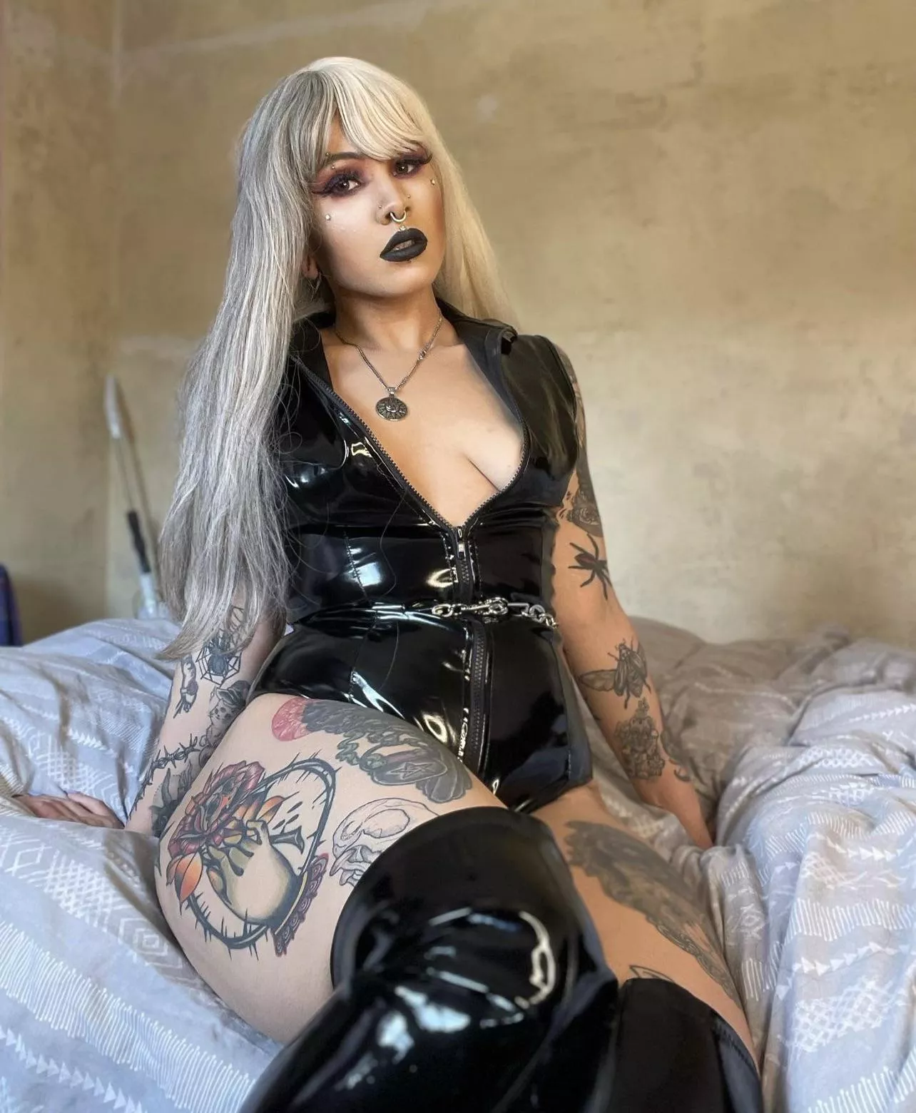 Good afternoon 🖤🖤