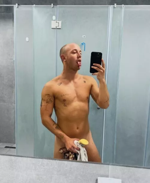 good almost spring morning my dudes 🙌🏼