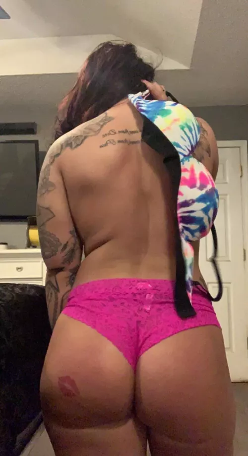 Good morning boys. Who’s trying to win it fuck a fan