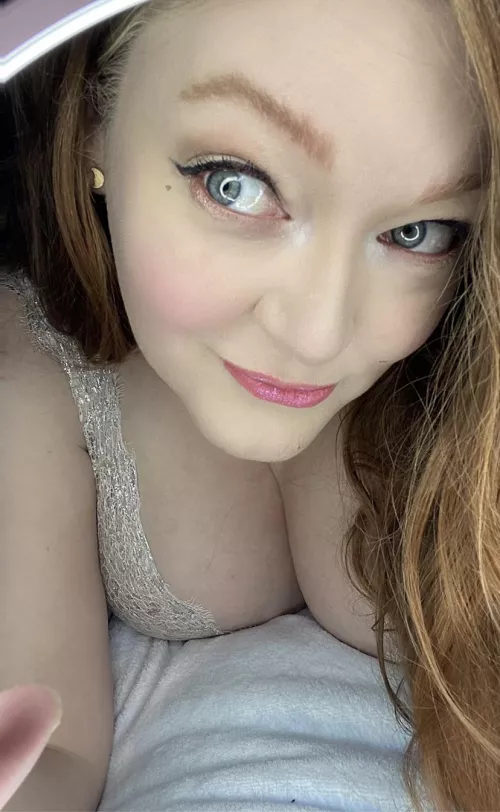 Good morning 💕 don’t forget your spf ☀️