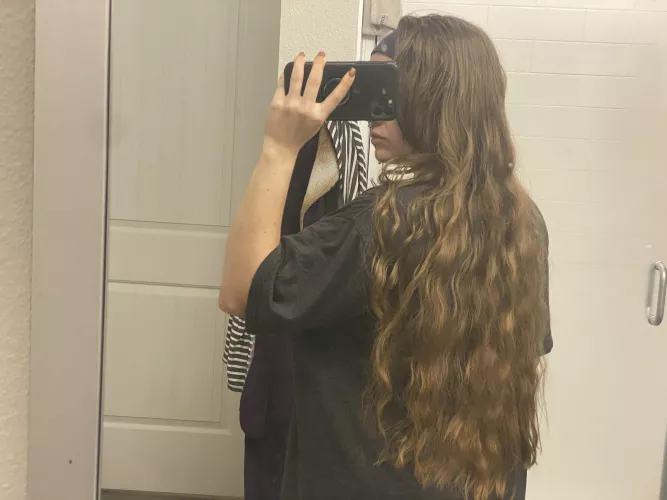 Goodnight 🌙. I am so tired. I rode 50 miles via bike earlier today. [altgirl]