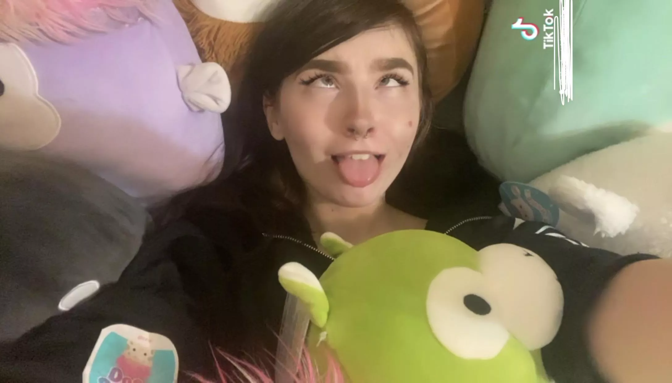 Goofy face I know, buuut wanted to show you guys my squishmallows 🧸 💕