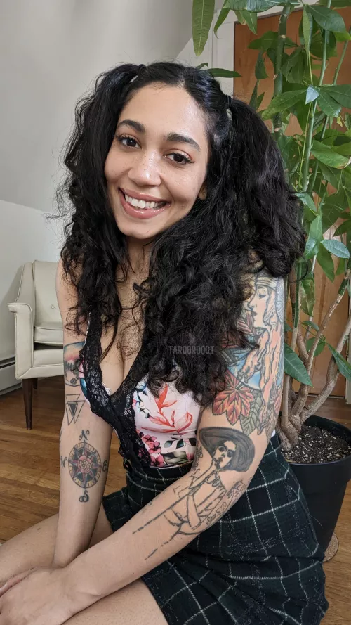 Goofy Stoner 💚 $5.99💚 Solo Content 💦 Strip teases, nudes, toys😍