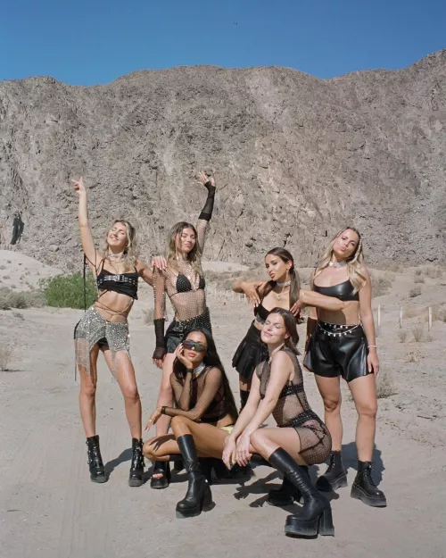 Gorgeous Dessert Babes