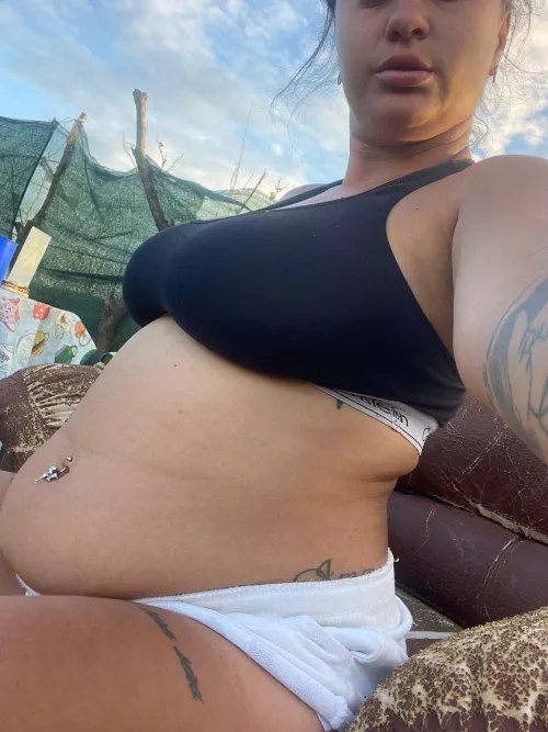 Gosh my belly goes out so far..