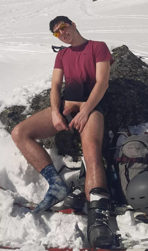 Got a little too hot in the mountains😎