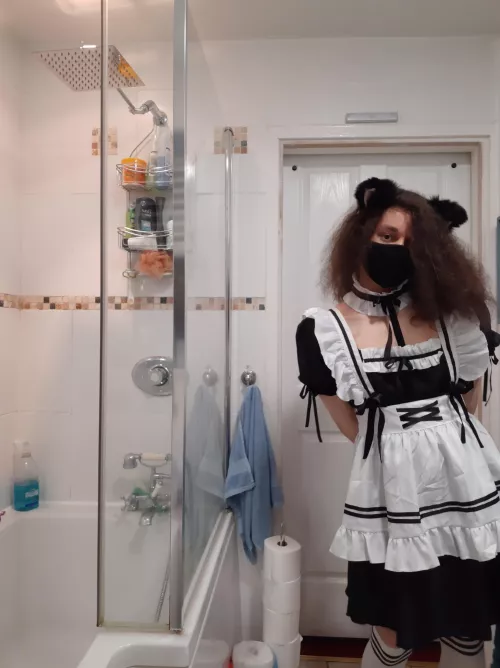 got a maid dress lik 3 days ago now i can clean ur bathroom -w-