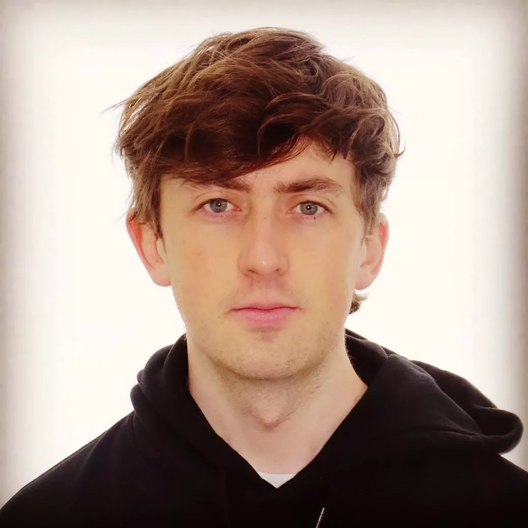 Got a new mugshot, felt cute :3 🏳️‍🌈