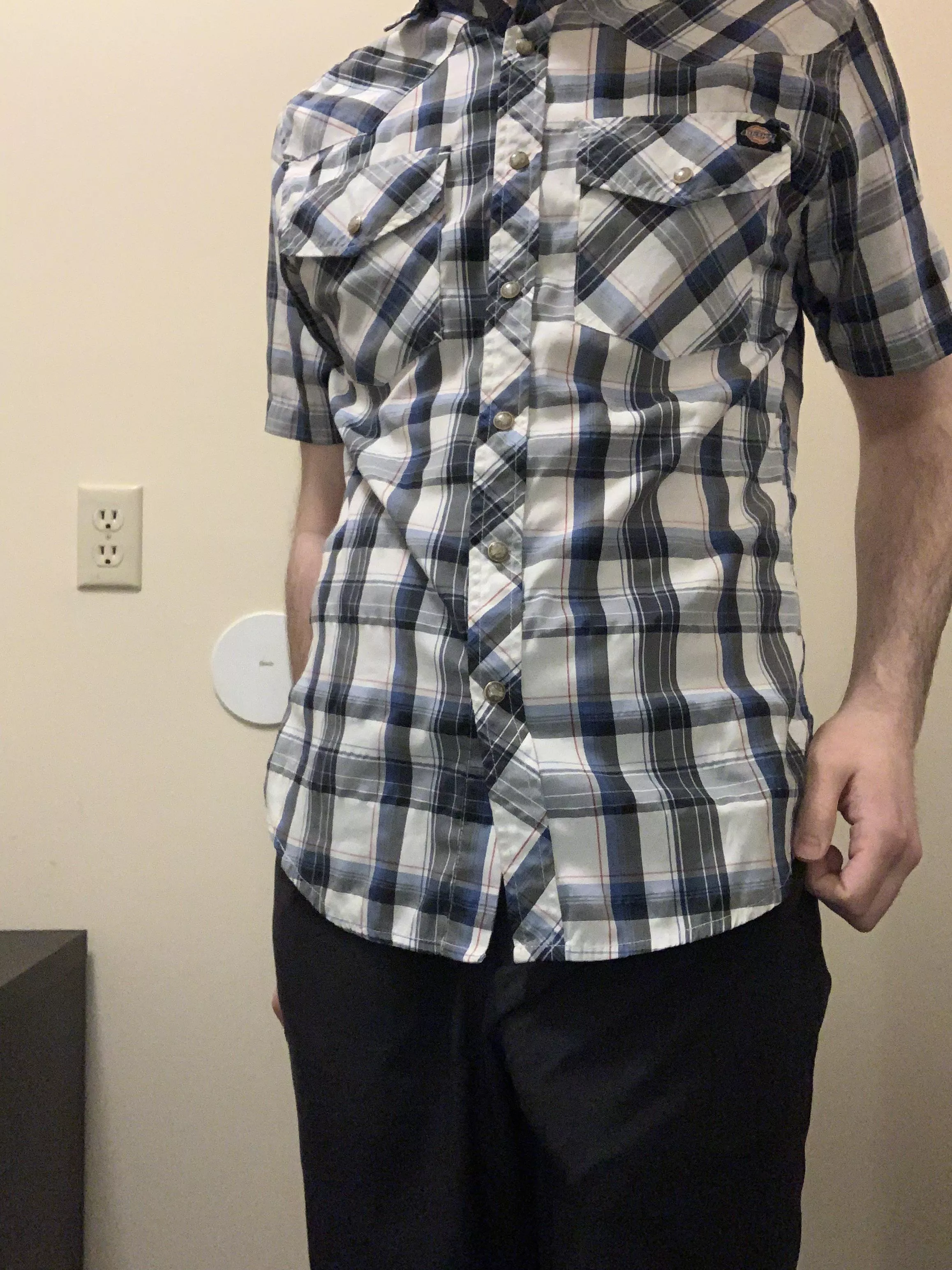 Got ridiculously horny at work. I’m in the bathroom trying to calm down and spectacularly failing