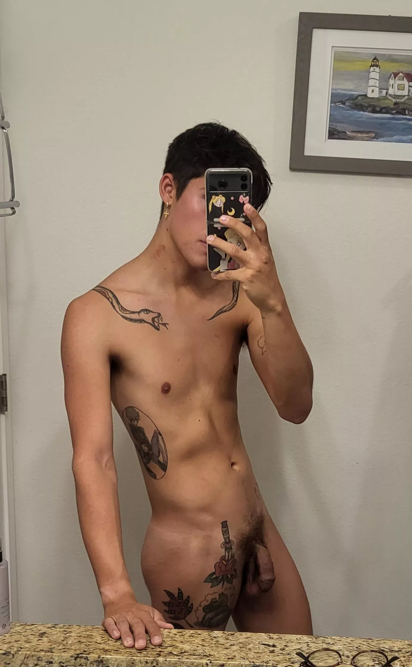 Got some hickies on my neck 😳