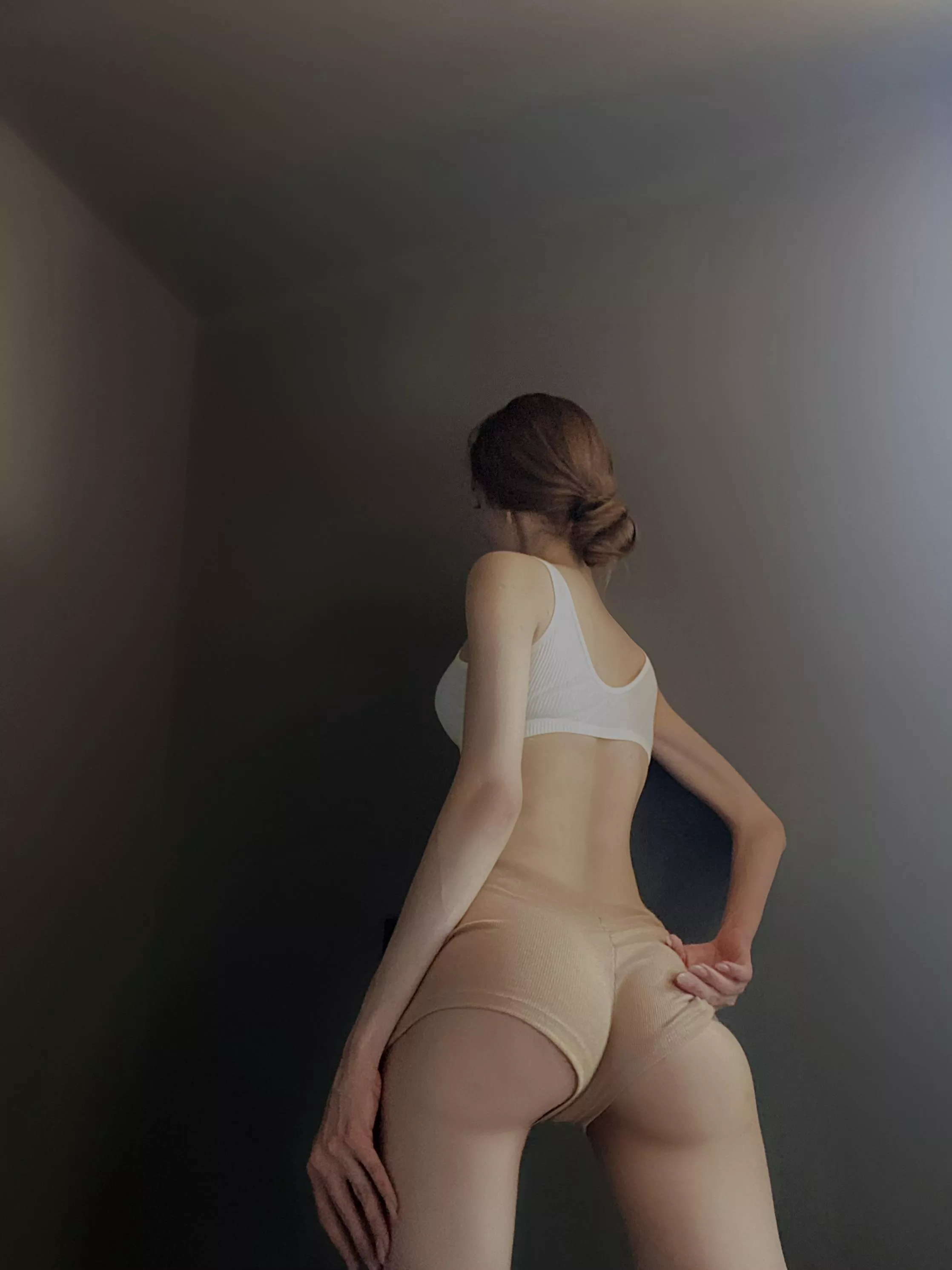 greetings from my ass😗