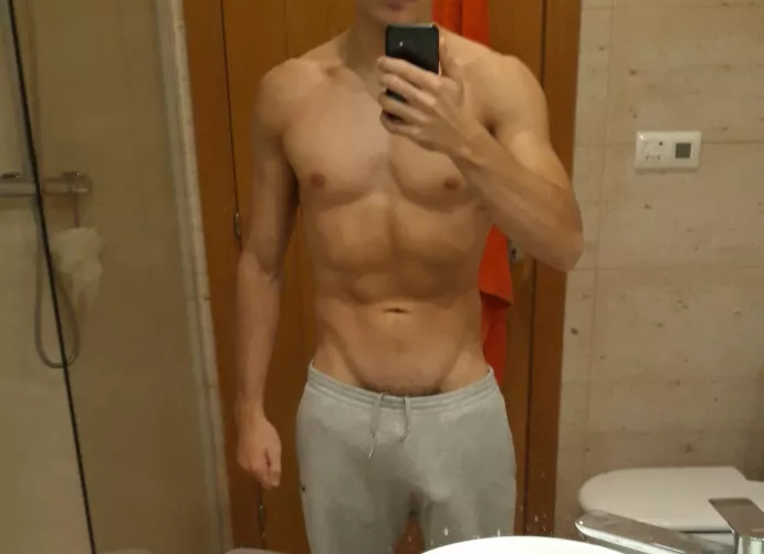 Grey sweatpants are a wonderful thing