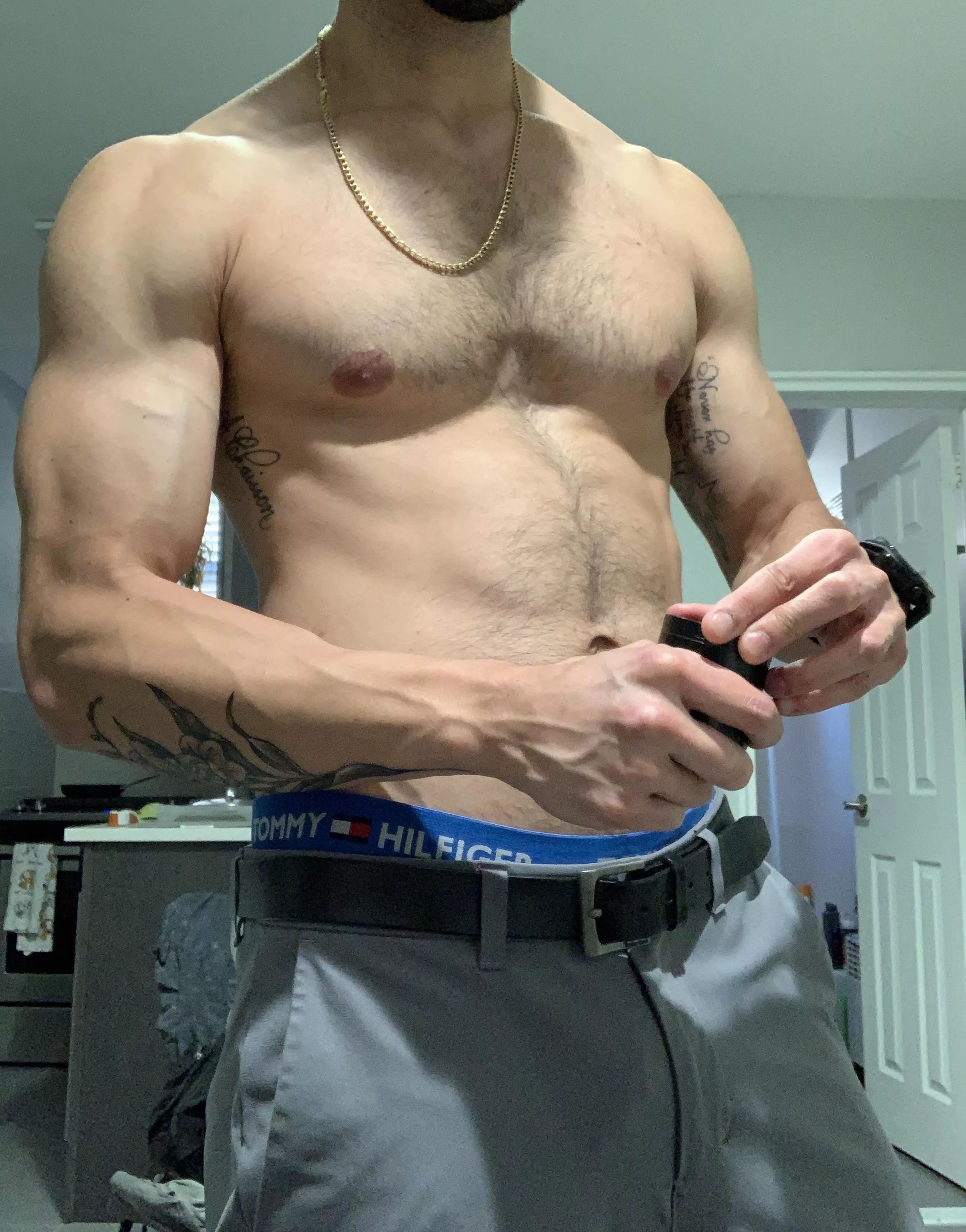 Grinding up some herbs after work…happy 4/20💨