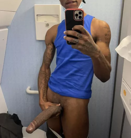 Guess how many inches 😈