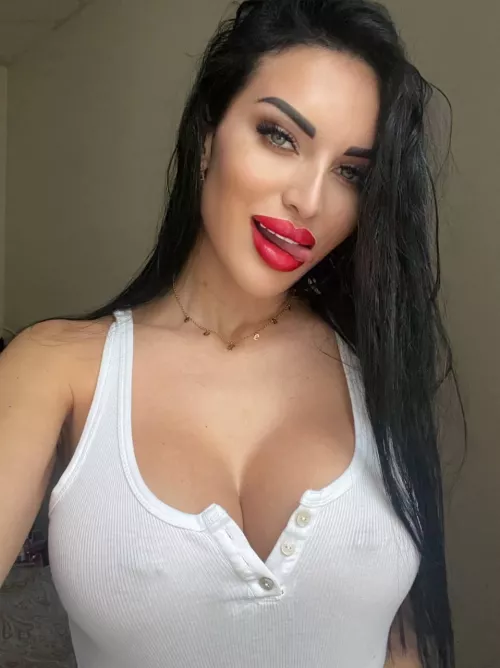 guess my size? and I'll show them without a T-shirt;)