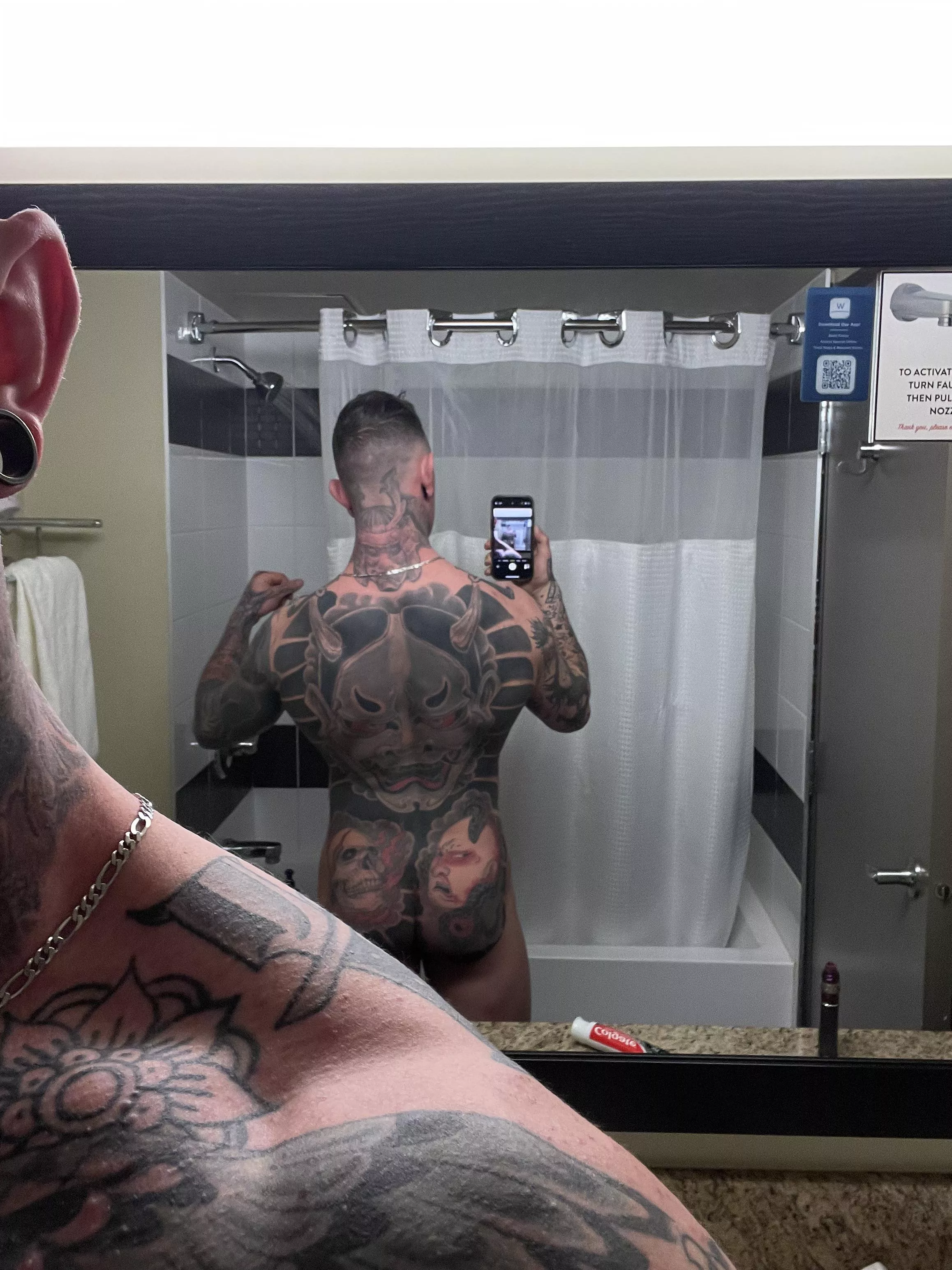 Guys can have bubble butts to (M)