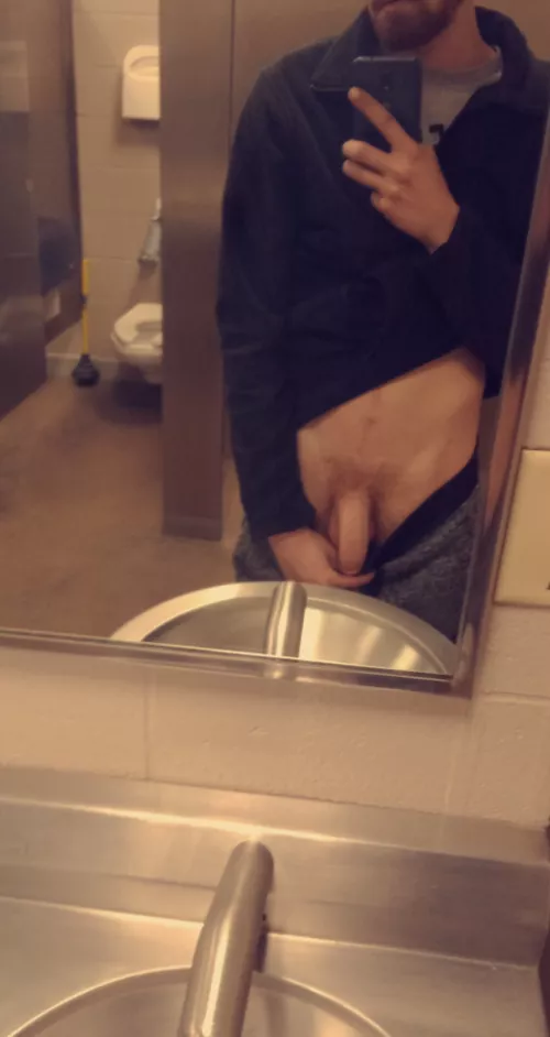 Had to work on a Saturday, thought I'd add a pic while I'm here. Who would sneak off to suck me??