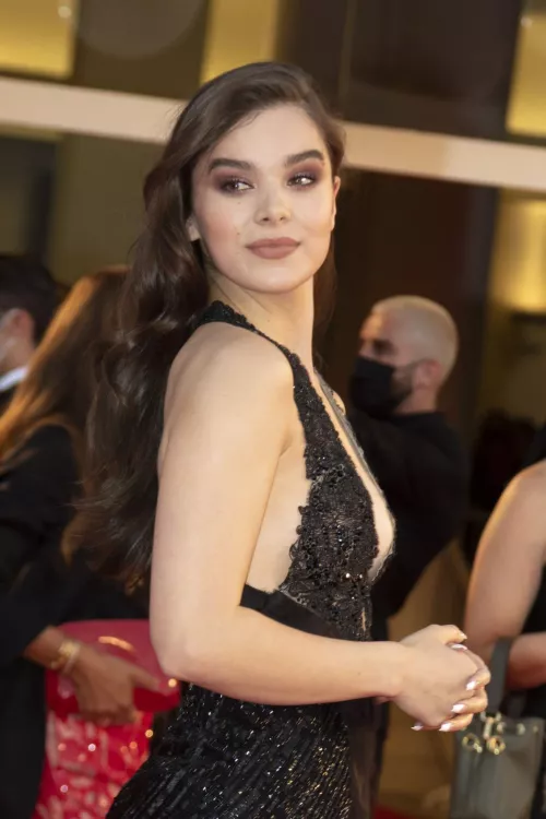 Hailee Steinfeld